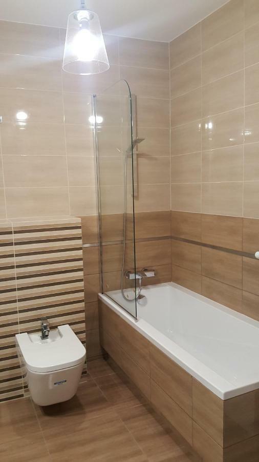 Apartament Z Widokiem-Blizej Zdroju Polanica-Zdroj Exterior photo